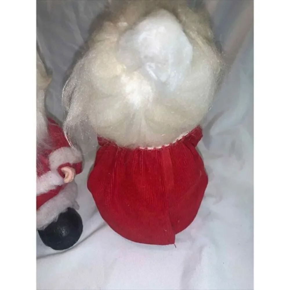 Vintage Mr & Mrs Santa Claus Figures 9